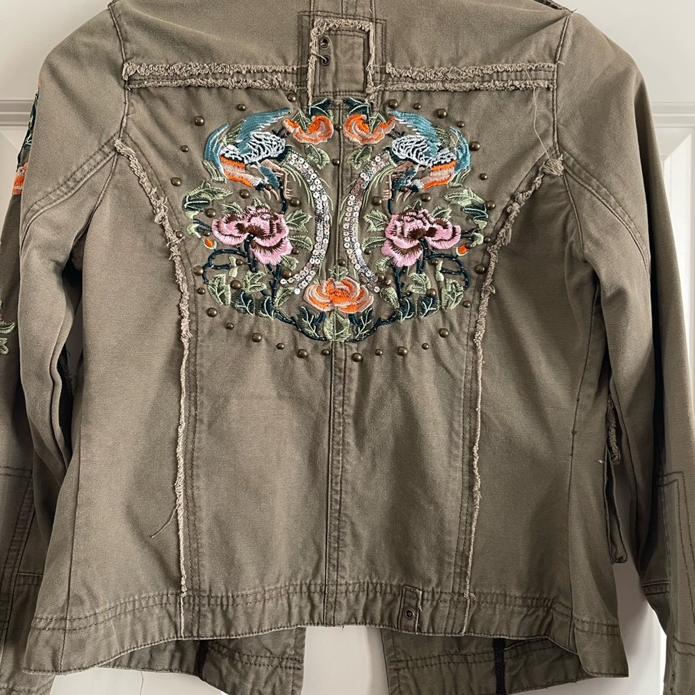 Romeo & Juliet Couture Khaki Embroidered Jean Jacket 100% Cotton metal buttons - Picture 11 of 14